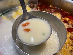 -江小渔鲜鱼火锅(应天西路店)