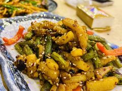 -维吾尔餐厅(宜山路店)