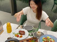 -西语·炭烧牛排(卓越中寰店)