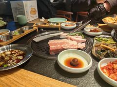 -黑豚黨韩国烤肉料理(悦然时光店)
