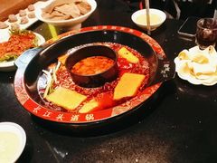 -三江两海老火锅(北京首店)