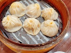 蟹粉小笼-老半斋(福州路店)