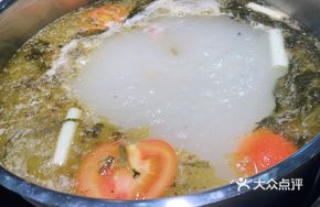 Pork Shank White Sour Soup Pot