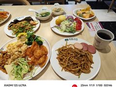 -梦航彩虹之约自助餐厅(华府天地店)