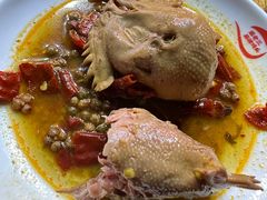 -梁老三麻辣鸡头总店