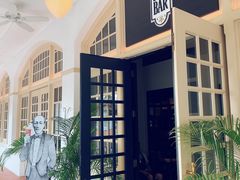 门面-Long Bar(莱佛士酒店)