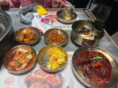 -草家酱蟹炭火烤肉店(珲春南路二店)