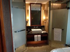 -三亚湾海居铂尔曼度假酒店