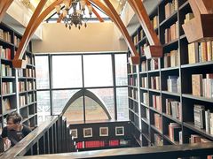 -钟书阁(松江泰晤士小镇店)