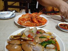 -三亚火车头万人海鲜广场