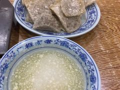 老北京炸灌肠-门框胡同百年卤煮(新街口店)