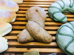 -焙丽拾光(麦凯乐直营店)