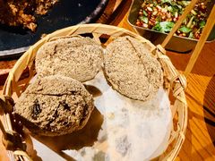 -包整·丝娃娃(甲秀楼景观店)