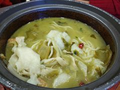 -周鱼小馆石锅酸菜鱼(活力汇店)