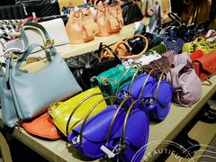 -URBAN REVIVO(北京斯普瑞斯奥特莱斯店)