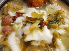 -周鱼小馆石锅酸菜鱼(活力汇店)