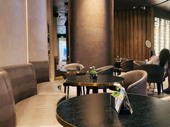 -wineapp葡萄酒餐吧(外滩金融中心店)
