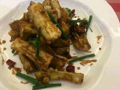 -鲁班小馆(政四街店)