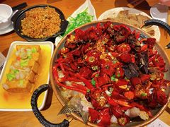 -隔壁老王·家常云南菜(花巷店)