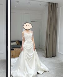 -Renee芮亦婚纱(原丽莎)