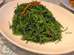 凉拌沙葱-巴扎美食·新疆菜·西域歌舞表演餐厅(新疆大厦店)