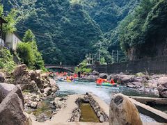 -安吉龙王山峡谷漂流