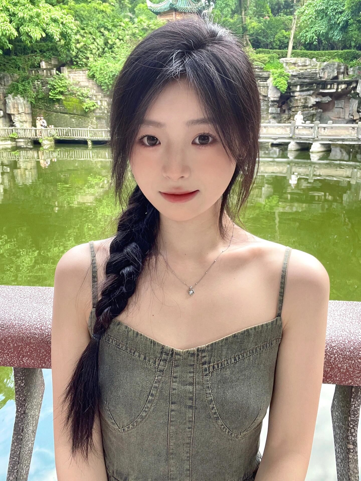 马尾辫➕八字刘海好温柔～