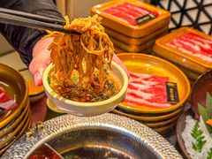 -牛YO寿喜烧·铁板烧和牛火锅自助(市府恒隆店)