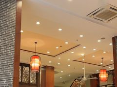 -侬佳蒸菜馆(听潮店)