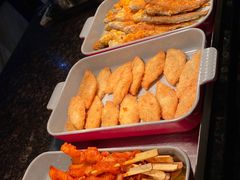 -亚马逊海鲜自助餐厅(惠山万达店)