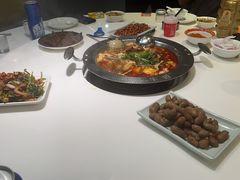 -老王全牛宴·鲜牛肉牛杂火锅(总店)