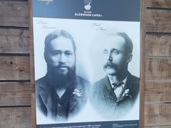 -怀托摩萤火虫洞