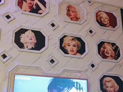 -皇马纯KTV·量贩·聚会(民治店)