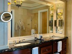 -广州富力丽思卡尔顿酒店