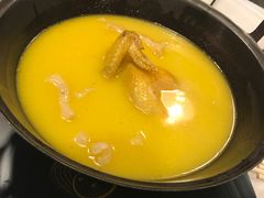 -鲜入围煮花胶鸡海鲜火锅