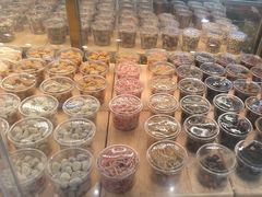 -鑫忆品香炒货(西五路店)