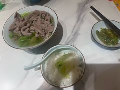 -犇逸·乐山跷脚牛肉·四川现炒(览海店)