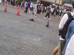 -麦当劳(中二横路店)