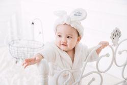 -小熊维尼高端孕婴摄影(清湖金銮店)