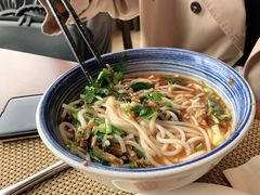 -昆明华邑酒店-鲜艳全日餐厅