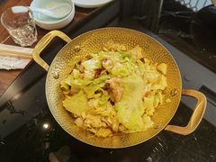 -川流不息·地道川菜·小龙虾(新松江路店)