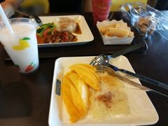 -Pier 21 (Terminal 21 Asok)