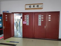 -颛桥镇文体中心-停车场