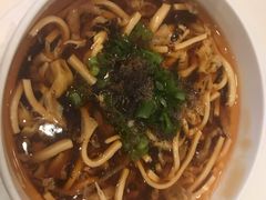 元盅酸辣汤-鼎泰丰(渔阳店)