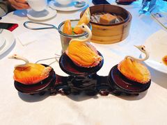 金枕榴莲天鹅酥-安蒂娅.悦景轩中餐厅(西乡店)