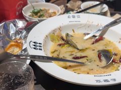 -渔语鱼新川菜Bistro(万象天地店)