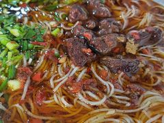 红烧牛肉粉-胡记牛杂粉