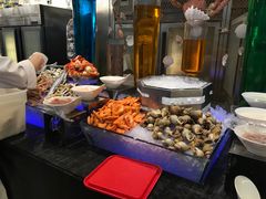 -圣丰索菲特·2 On 988 Café 自助餐厅
