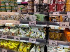 零售区-老婆大人量贩零食连锁象山石浦南屏路店