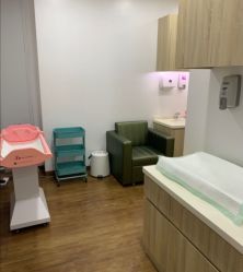 -睿宝儿科·眼科·口腔(静安大悦城门诊部)